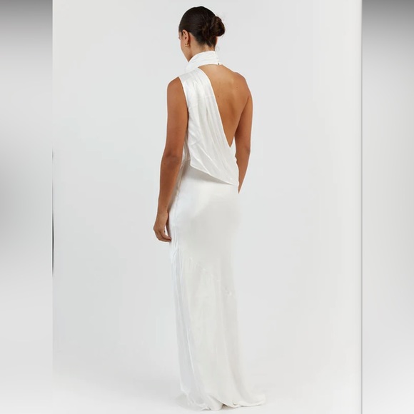 DISSH White Maxi Dress - Picture 2 of 15